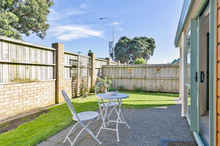 6/42 Main Road Tawa_11