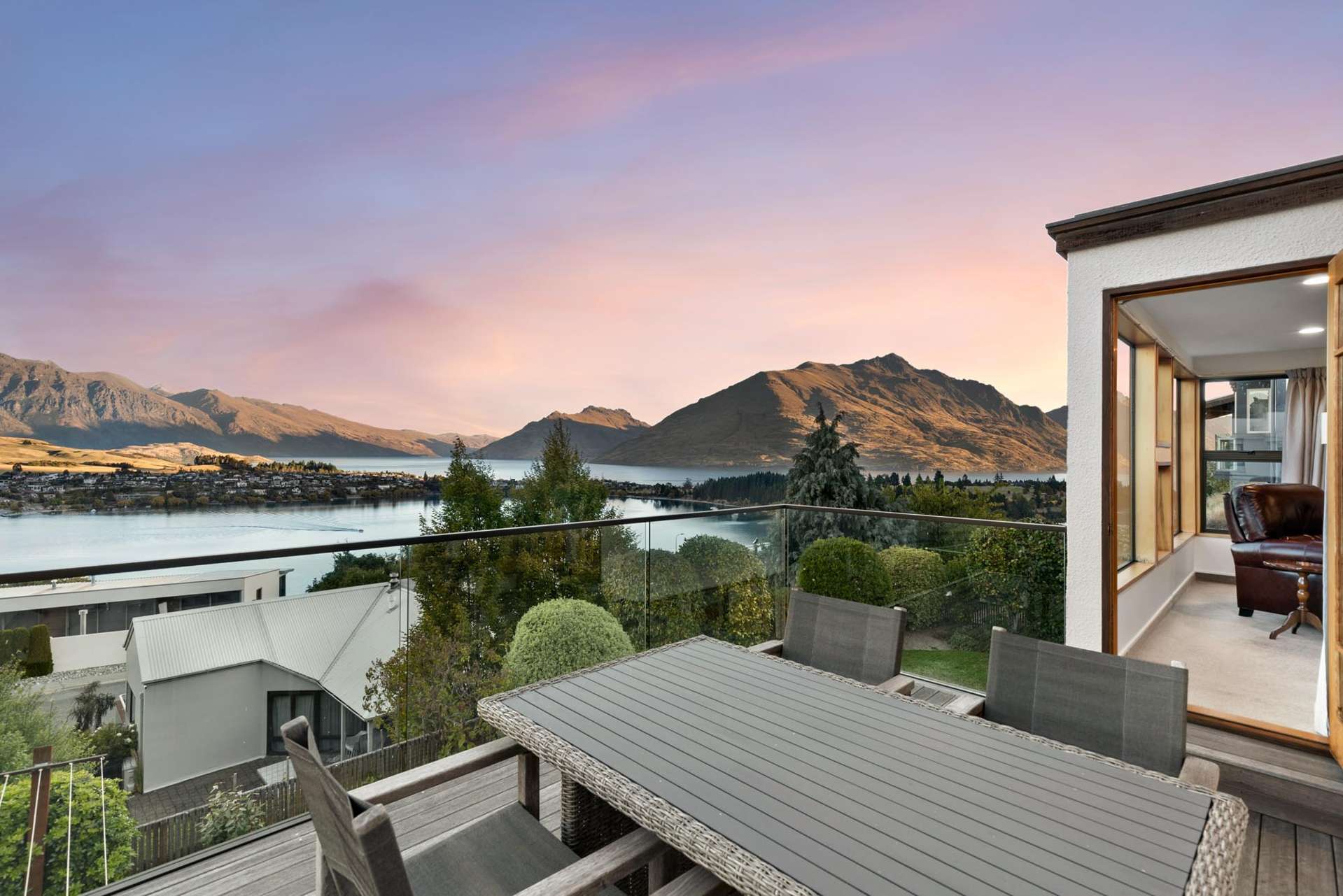 4 Peregrine Place Queenstown Hill_0