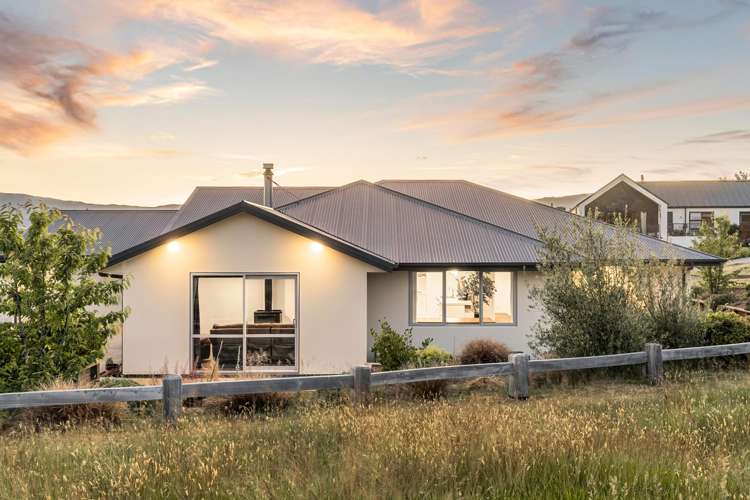 39 Nichol Street Lake Hawea_19