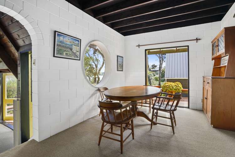 2/11 Amelia Place Beach Haven_9