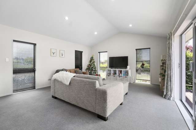 1 McKinnon Street 11373_1