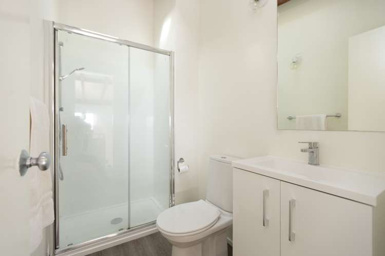 2j/12 Charles Street Mount Eden_7