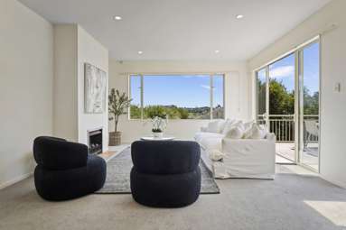 2/6A Pukerangi Crescent_1