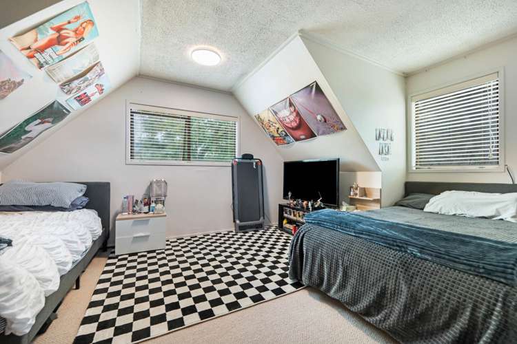 2 Yarra Place Botany Downs_14