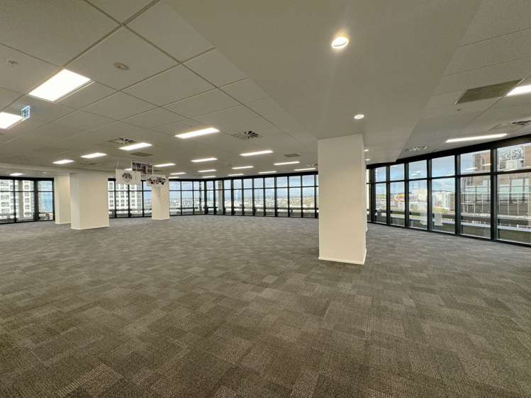 Level 26/125 Queen Street Auckland Central_2