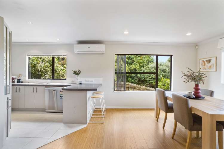 49a Flaxdale Street Birkdale_6