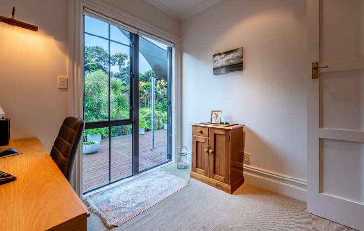 63 Staincross Street Green Bay_17