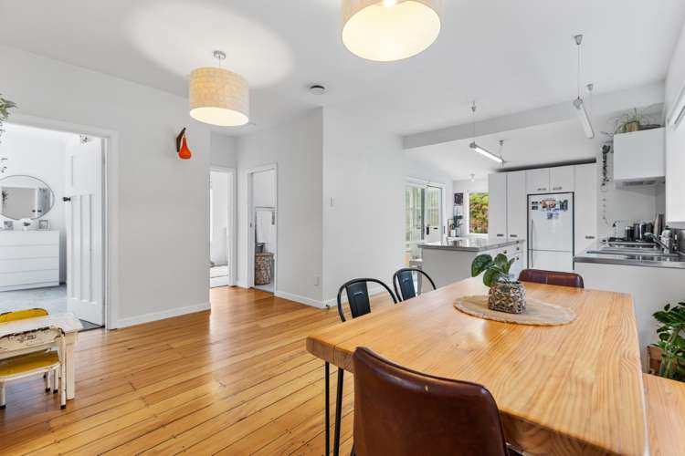 13 Bracken Street New Plymouth Central_8