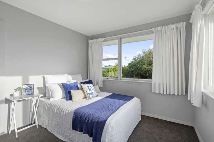 19 Esk Place Aranui_14