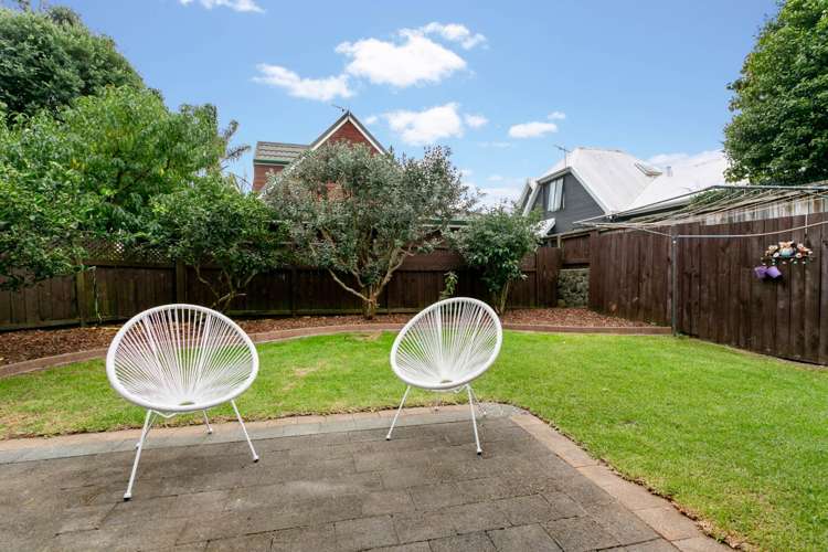 2/45 Peary Road Mount Eden_11