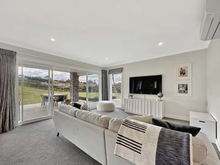 7 Lochinvar Lane Acacia Bay_8