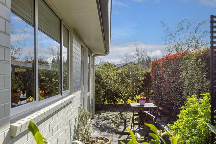 53 Chateau Crescent Rangatira Park_6