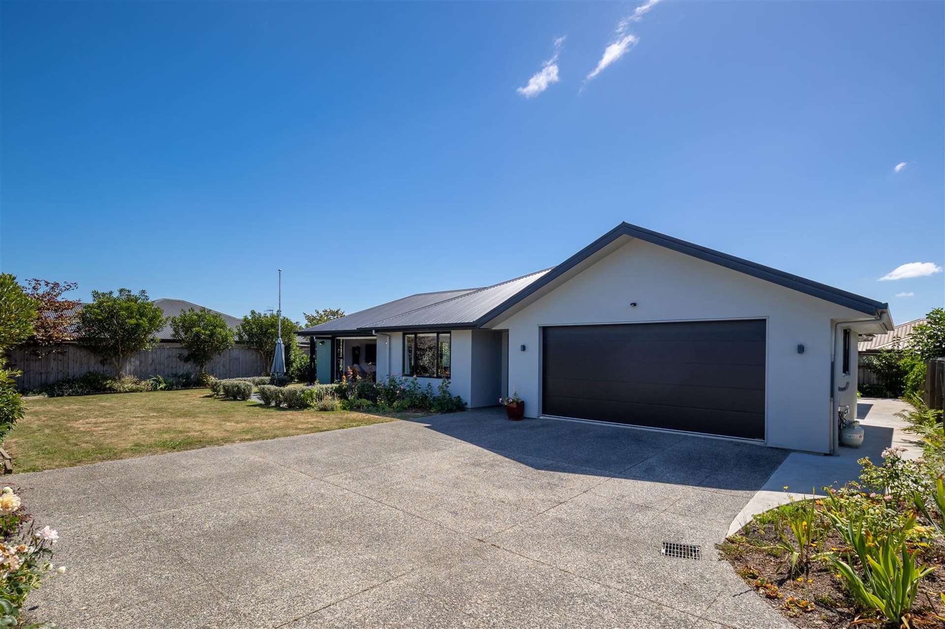 14b Ernest Place Brightwater_0