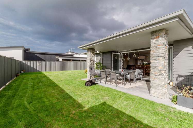 12 Young Place Taradale_8