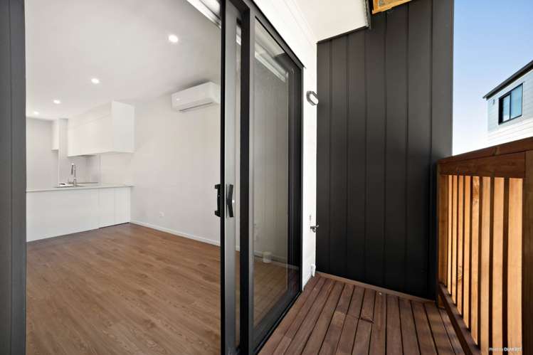 12d Woodhouse Place West Harbour_12