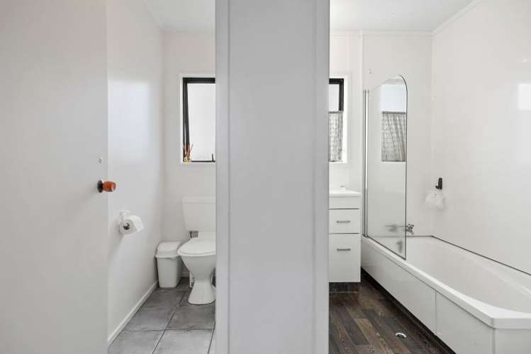 12 Kentucky Crescent Nawton_20