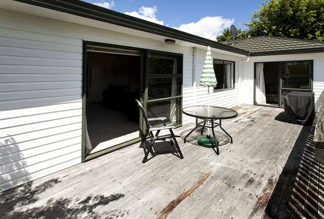 17 Greta Place Stanmore Bay_2