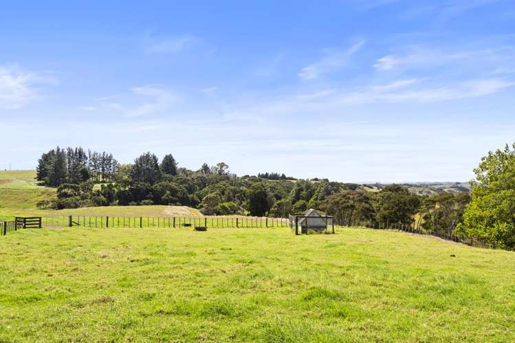 1761 Highway 22 Pukekawa_8