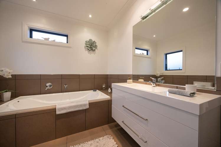 31 Balmoral Drive Terrace End_21