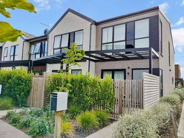 2 bedroom townhouse in Mount Wellington