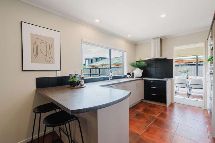 17 Burgundy Court Rototuna_9