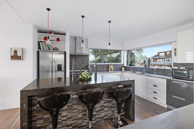 202 Vipond Road Stanmore Bay_8