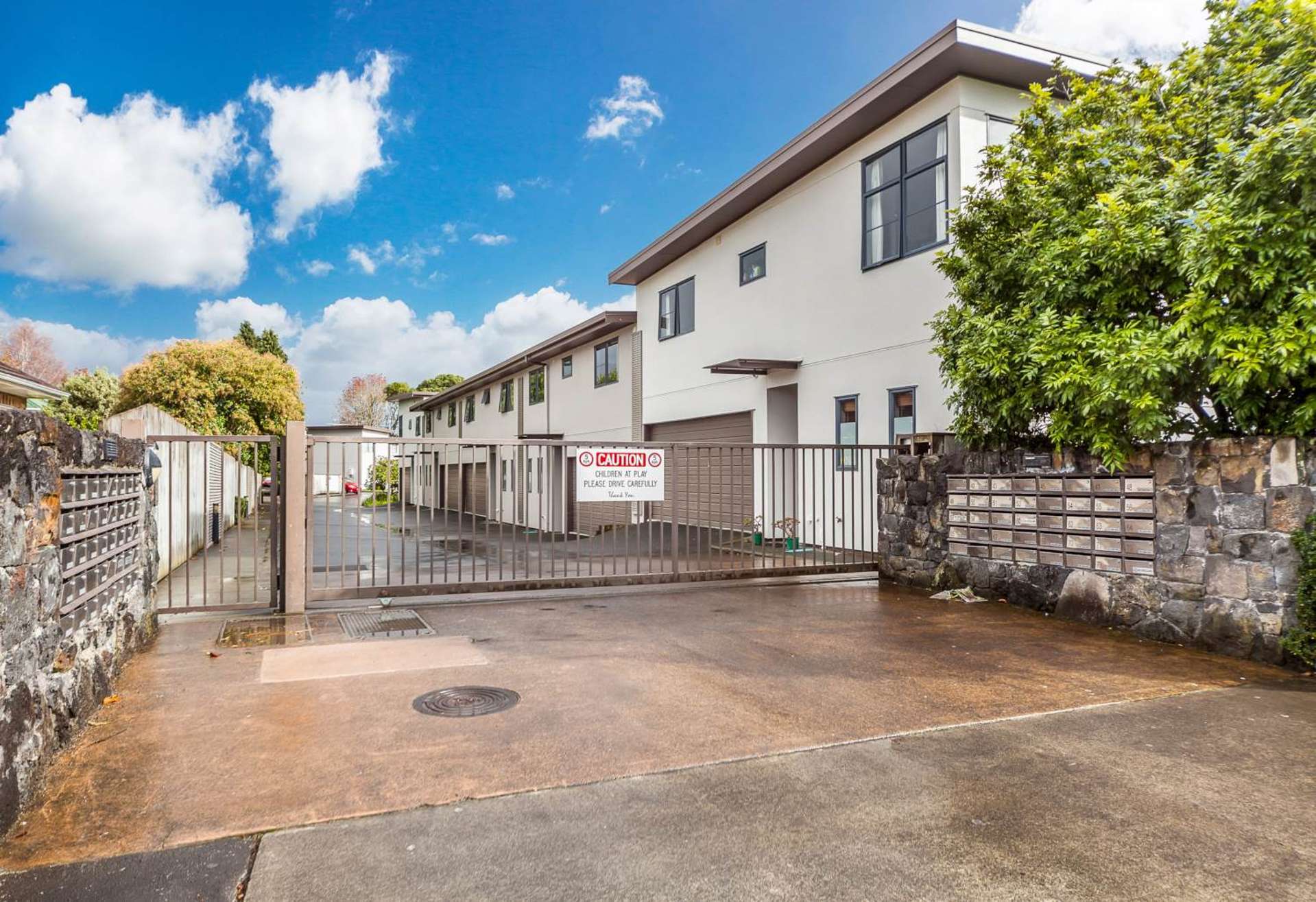 69/42 Holly Street Avondale_0