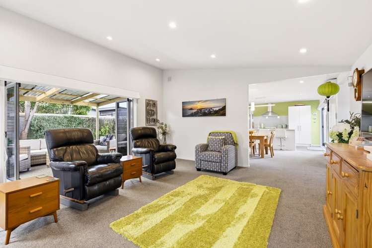 8 Lochaber Drive_2