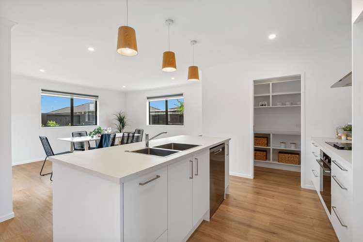 14 Te Piriti Road One Tree Point_4