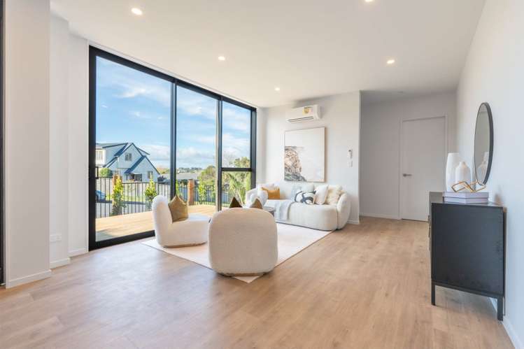 1-4/16 Tetrarch Place Totara Vale_9