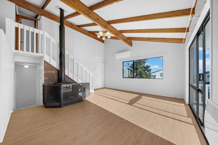 1/3 Eterna Place Clover Park_7