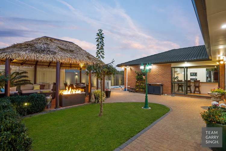 26 Castlehill Court Wattle Downs_1