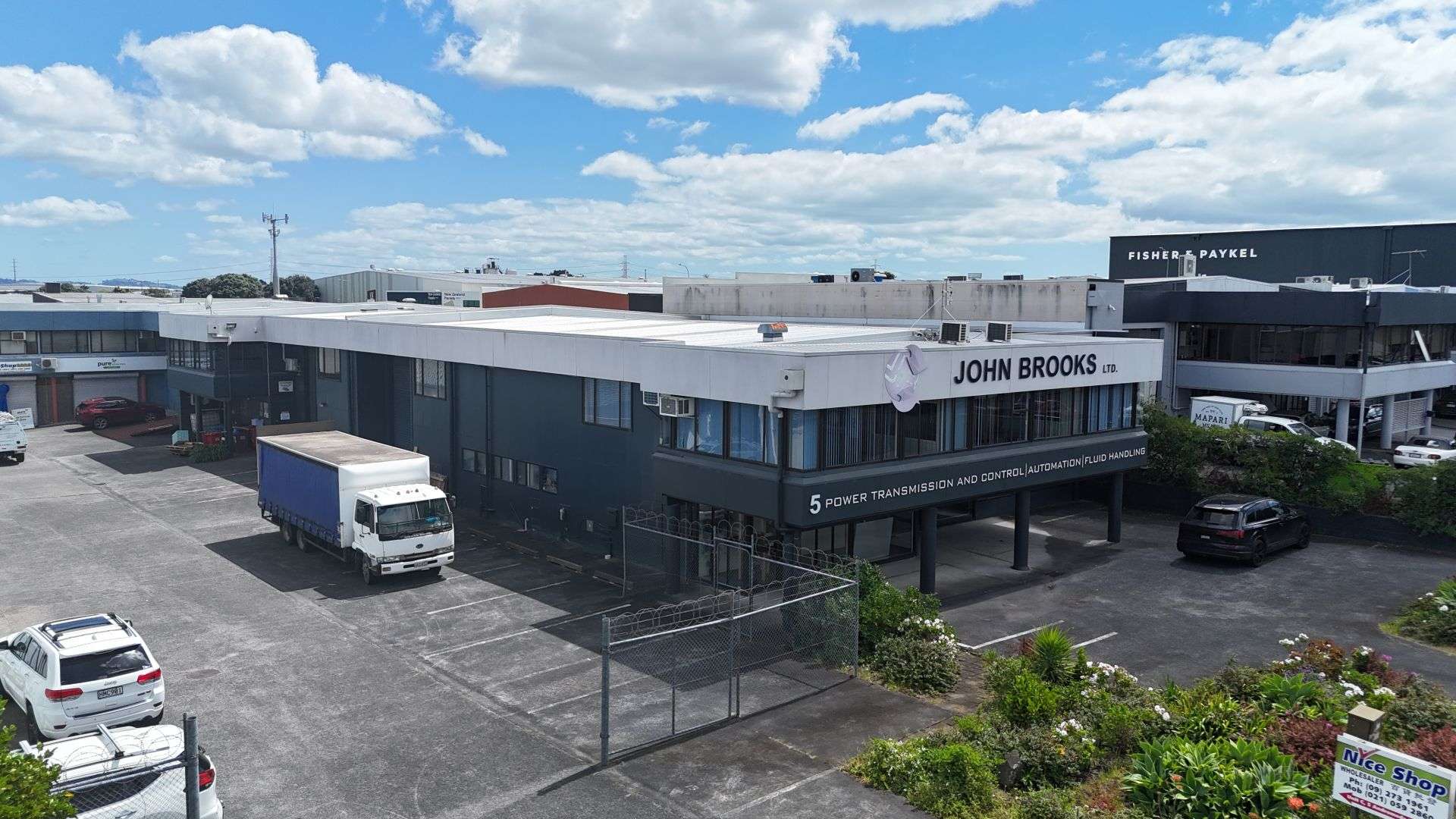 Unit A & B/5 Andromeda Crescent East Tamaki_0