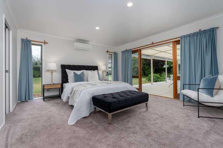 21 Cowley Drive Leamington_10