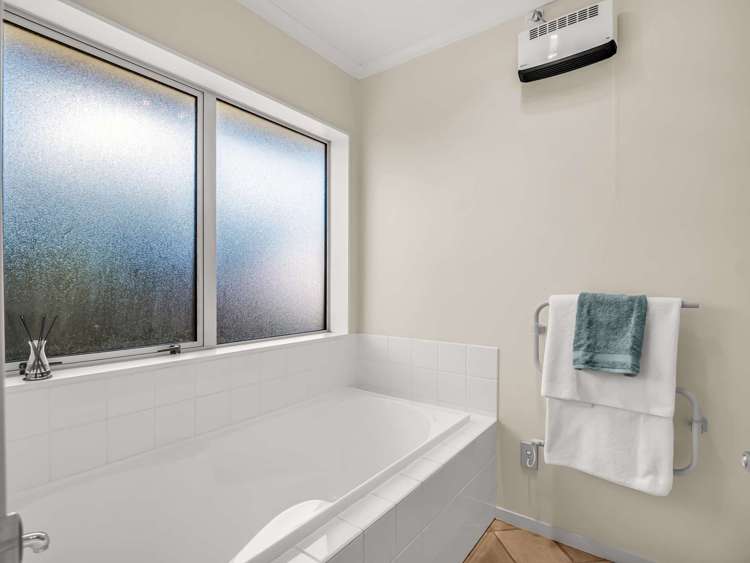 83 Renoir Drive Rolleston_21