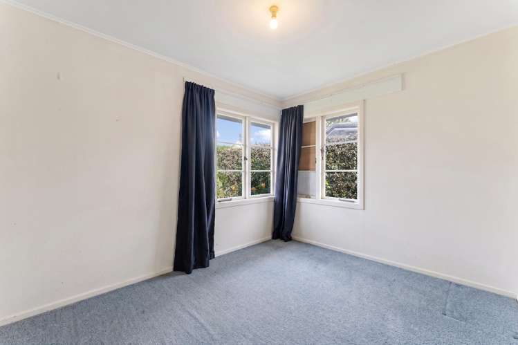 5 Holman Road Te Atatu Peninsula_8