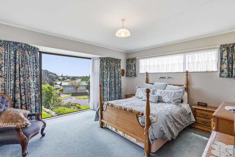 2 Sunset Terrace Waikanae Beach_17