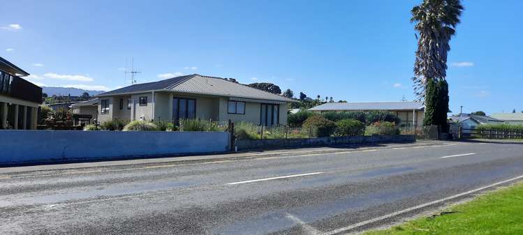 915 East Coast Road Kaiaua_21