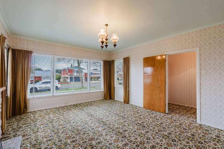 7 Scott Avenue Hamilton East_14