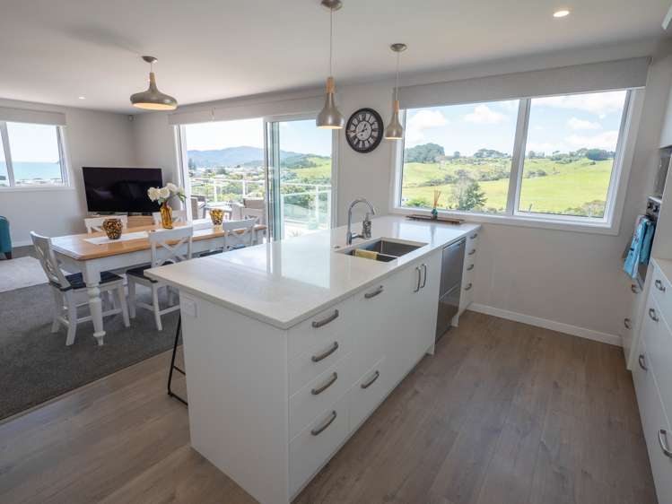 21 Christine Drive Coopers Beach_8