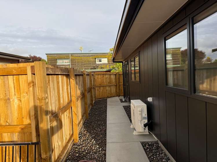 28 Hinemoa Avenue Taupo_12