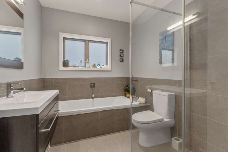 13 Mo Street Camborne_13