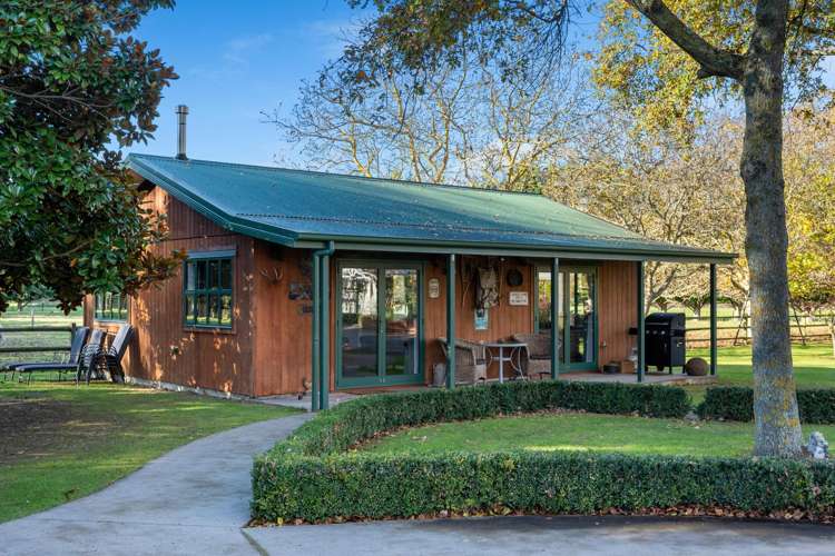 28 Bothams Bend Road Spring Creek_53