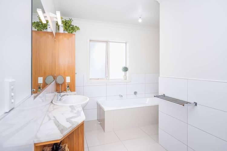 73 Cook Street Hamilton East_10