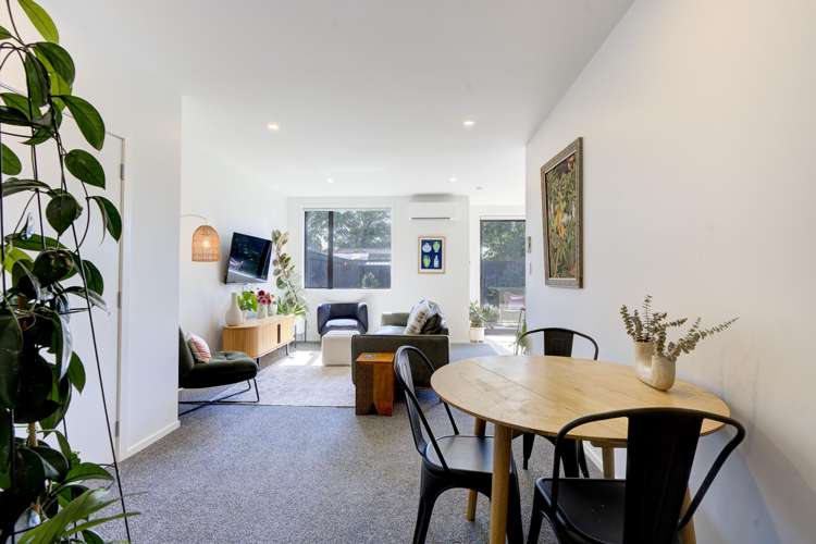 1/4 Keitha Place Glenview_10