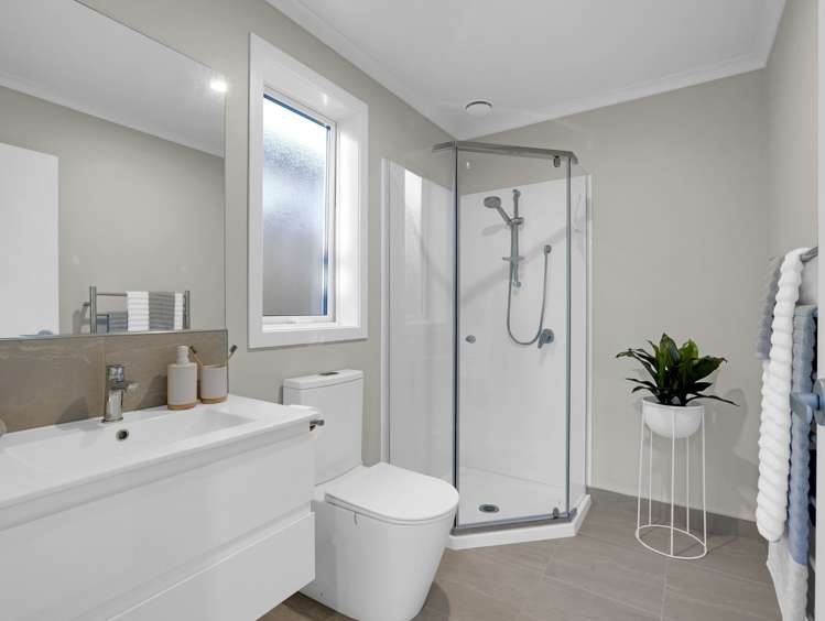 11 Waruhia Crescent_4