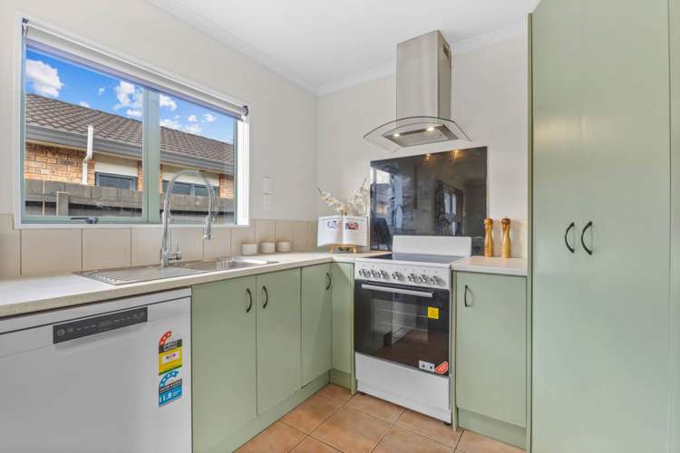 1 Yarrow Lane Papakura_5