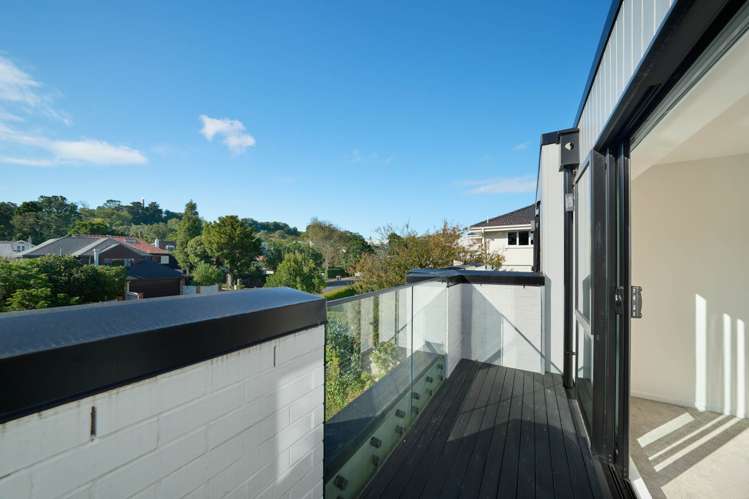 27D Claude Road Epsom_15