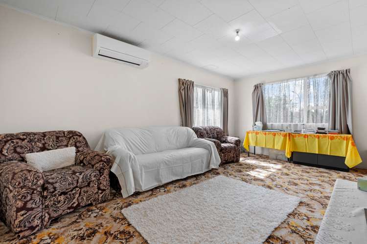 17 Dillon Crescent Clover Park_7