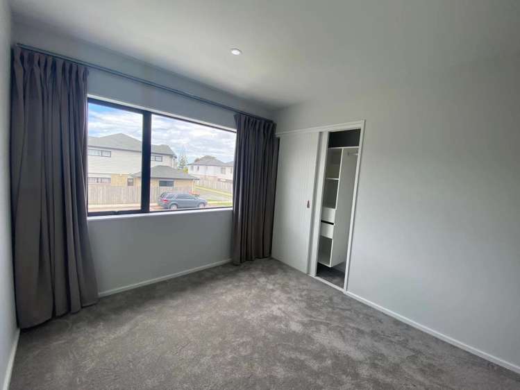 52 Bordeaux Parade Te Atatu South_12